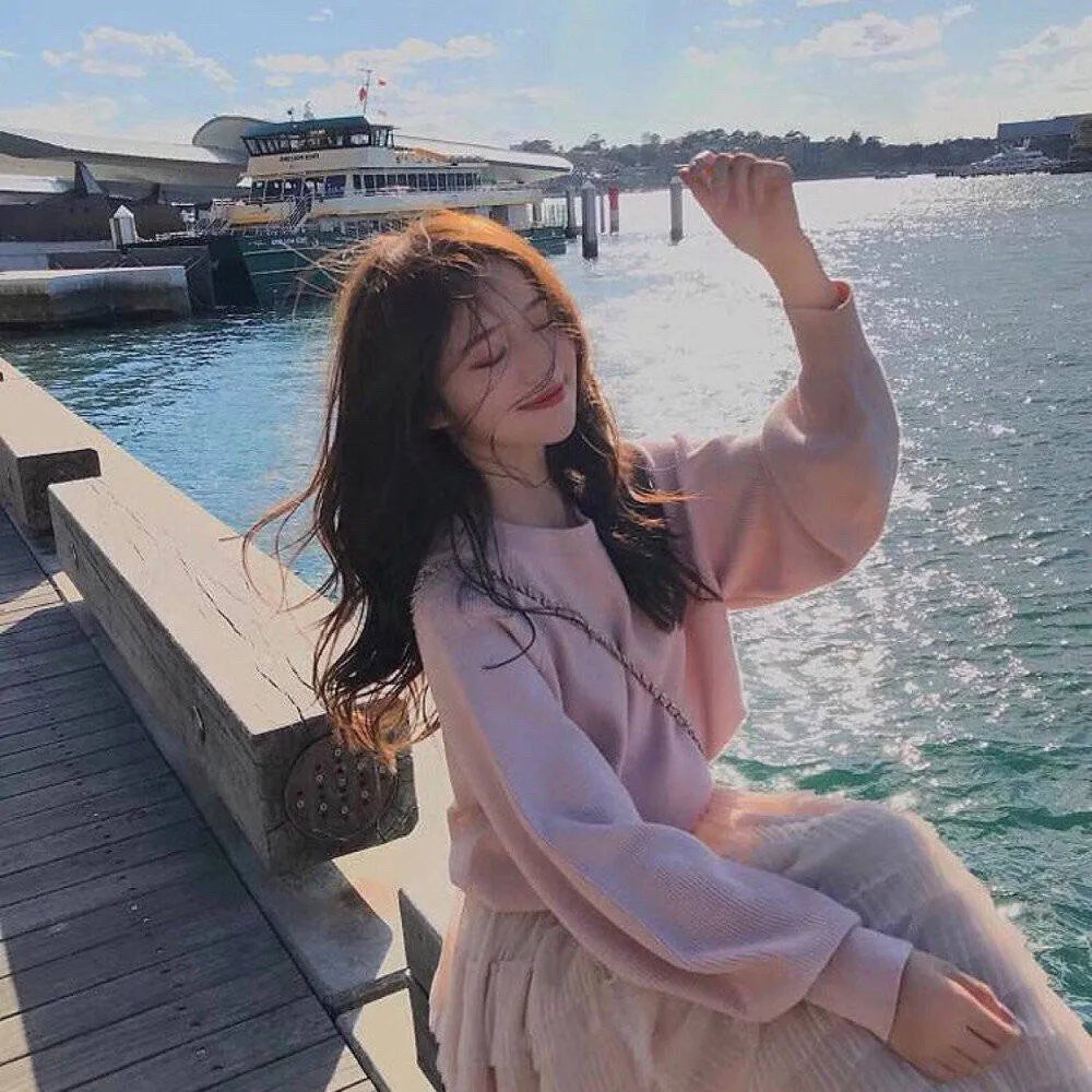 白色的女人